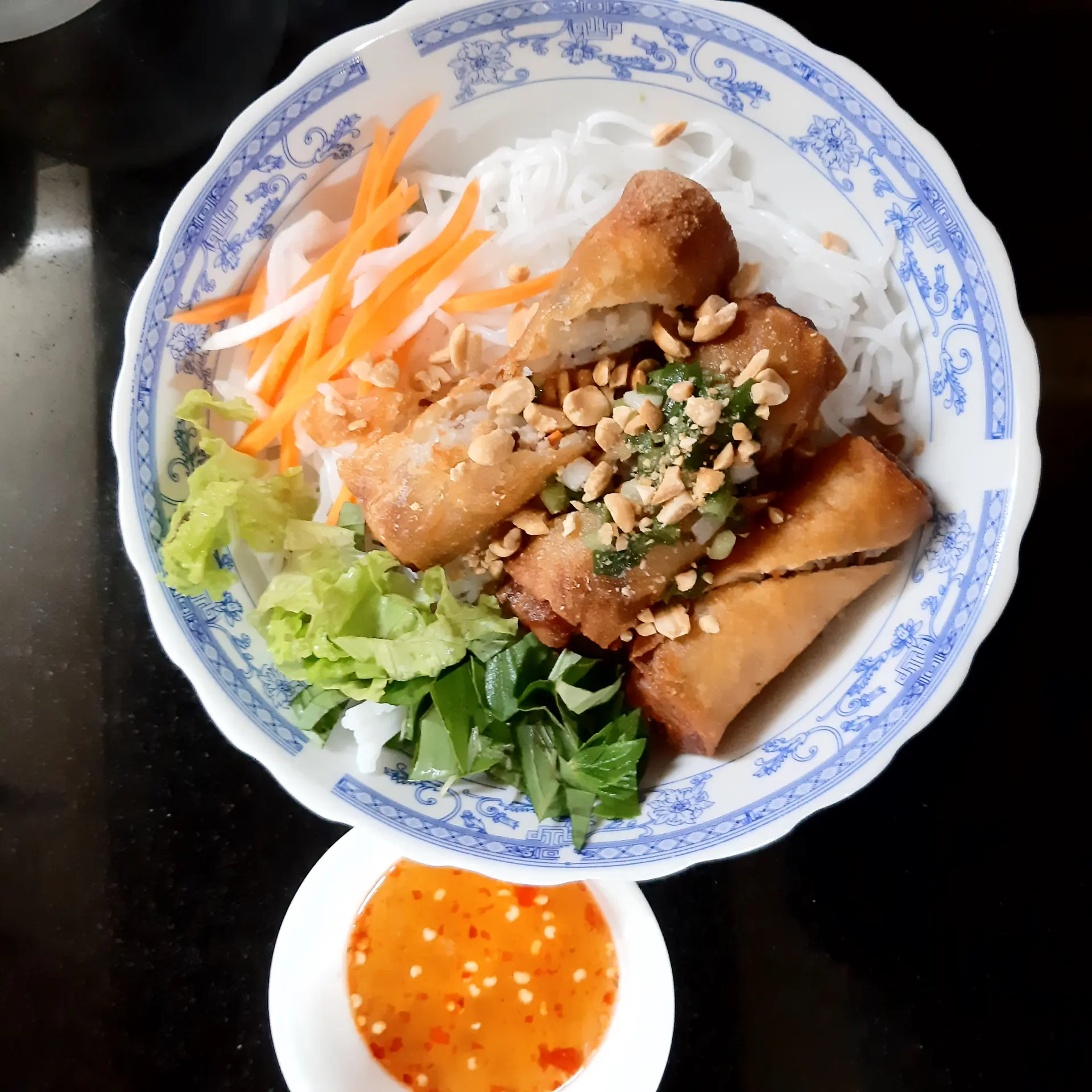 Hình ảnh Bún Chả Giò