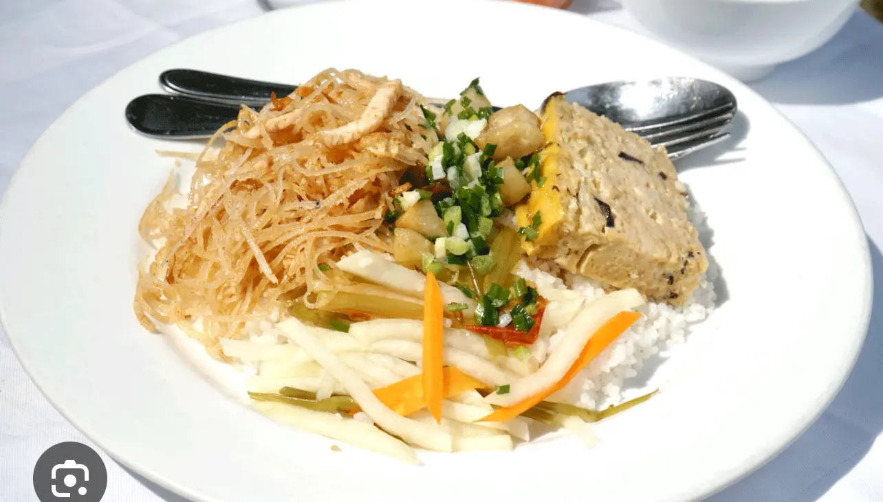 Hình ảnh Combo cơm tấm bì chả - cơm tấm chả ốp la