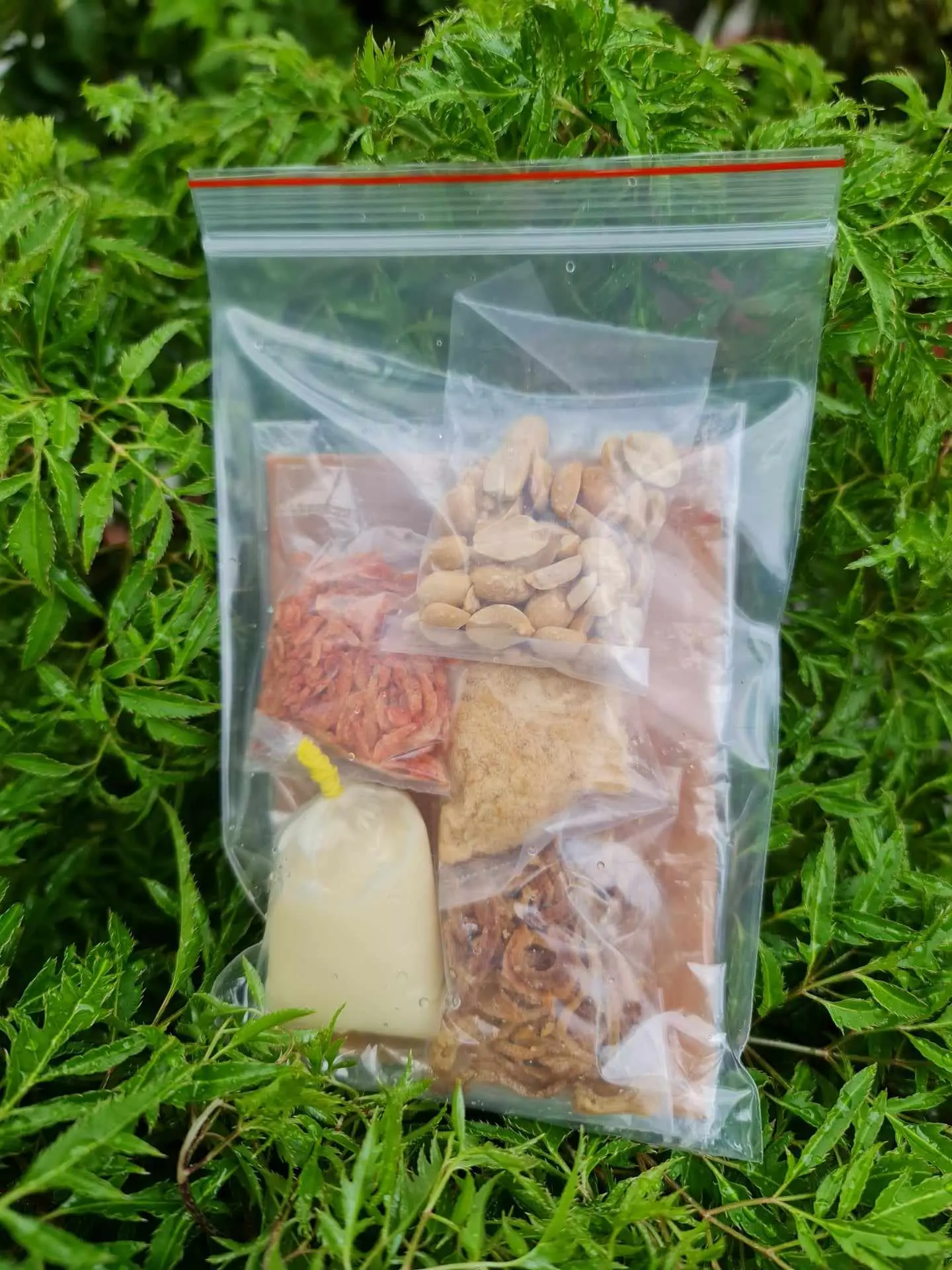 Hình ảnh Bánh tráng bơ ngũ vị 