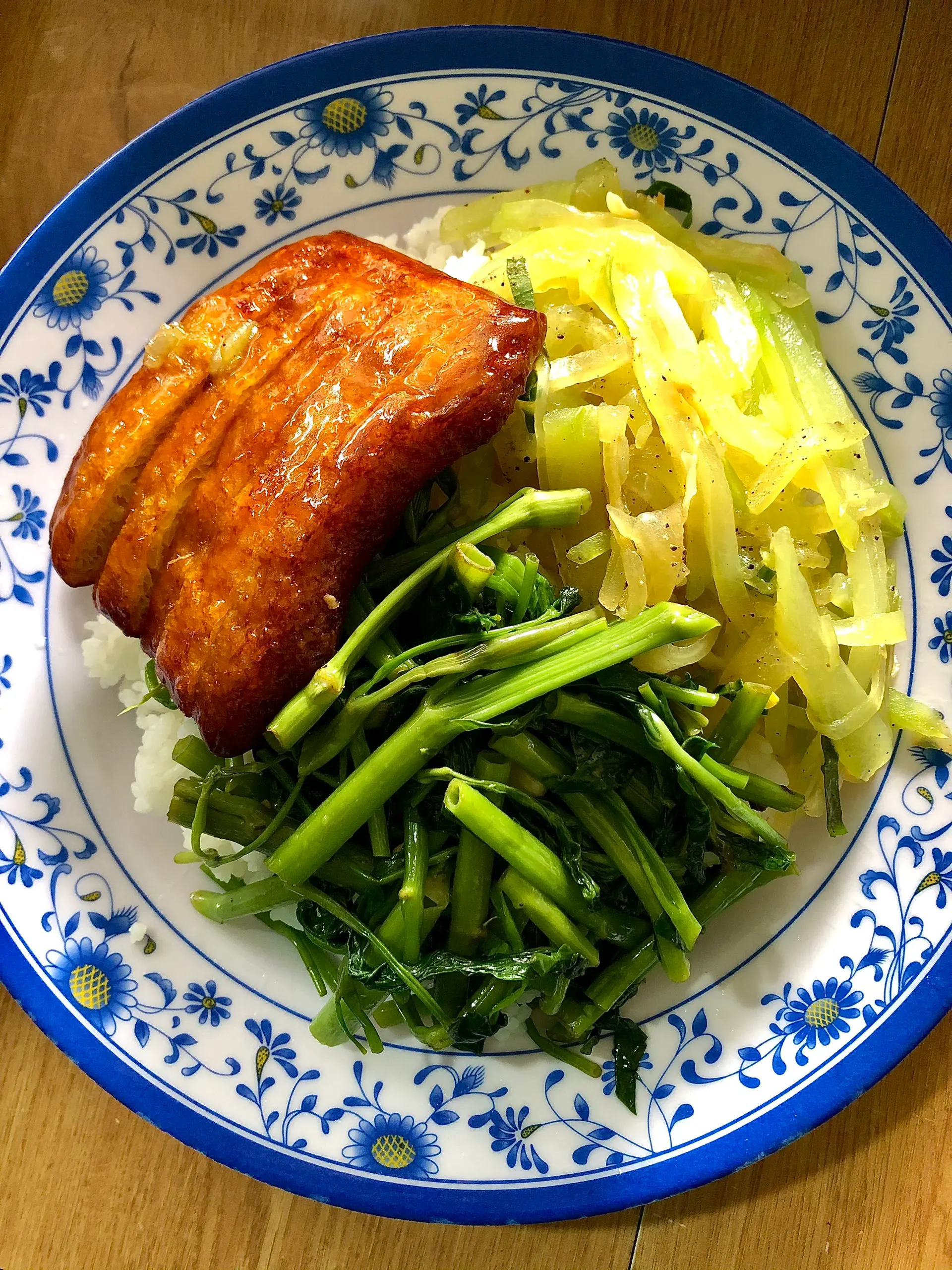 Hình ảnh Cơm Sườn Miếng & Rau
