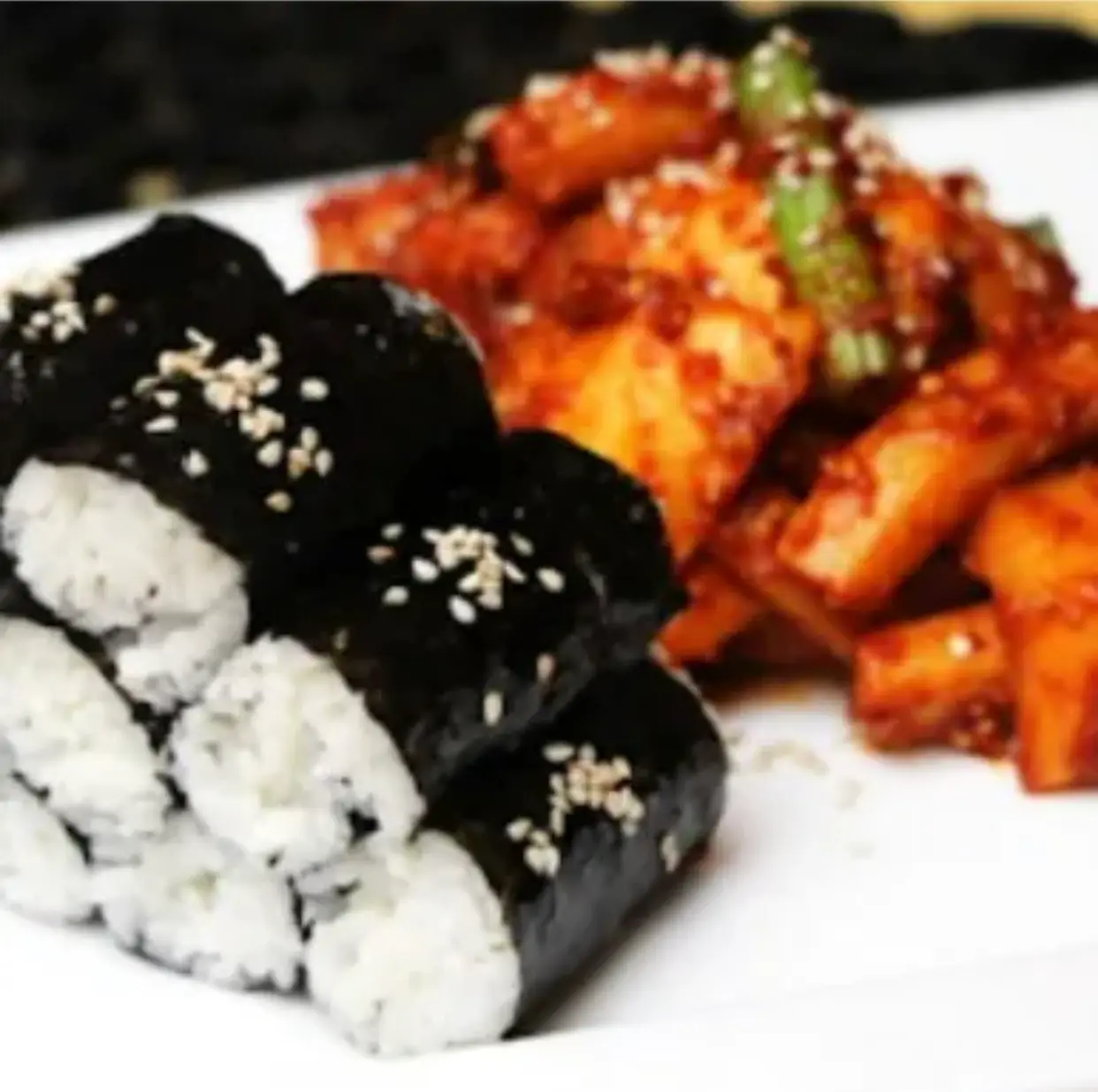 Hình ảnh Chungmu Gimbap - Mực sốt cay