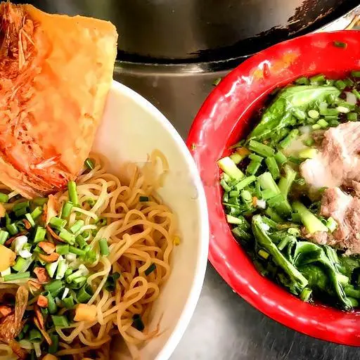 Hình ảnh Mì sườn non