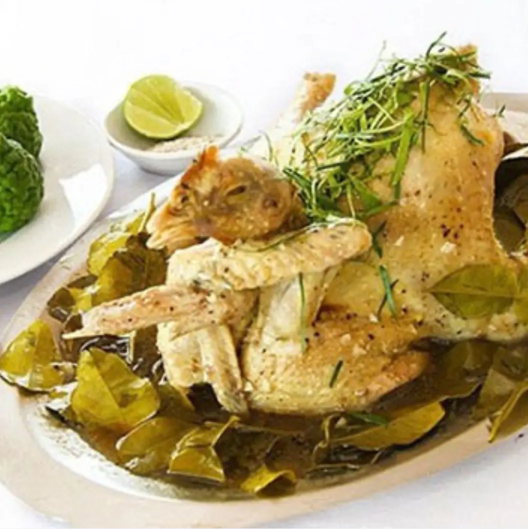 Hình ảnh Gà Tre Hấp Lá Trúc - Nhỏ