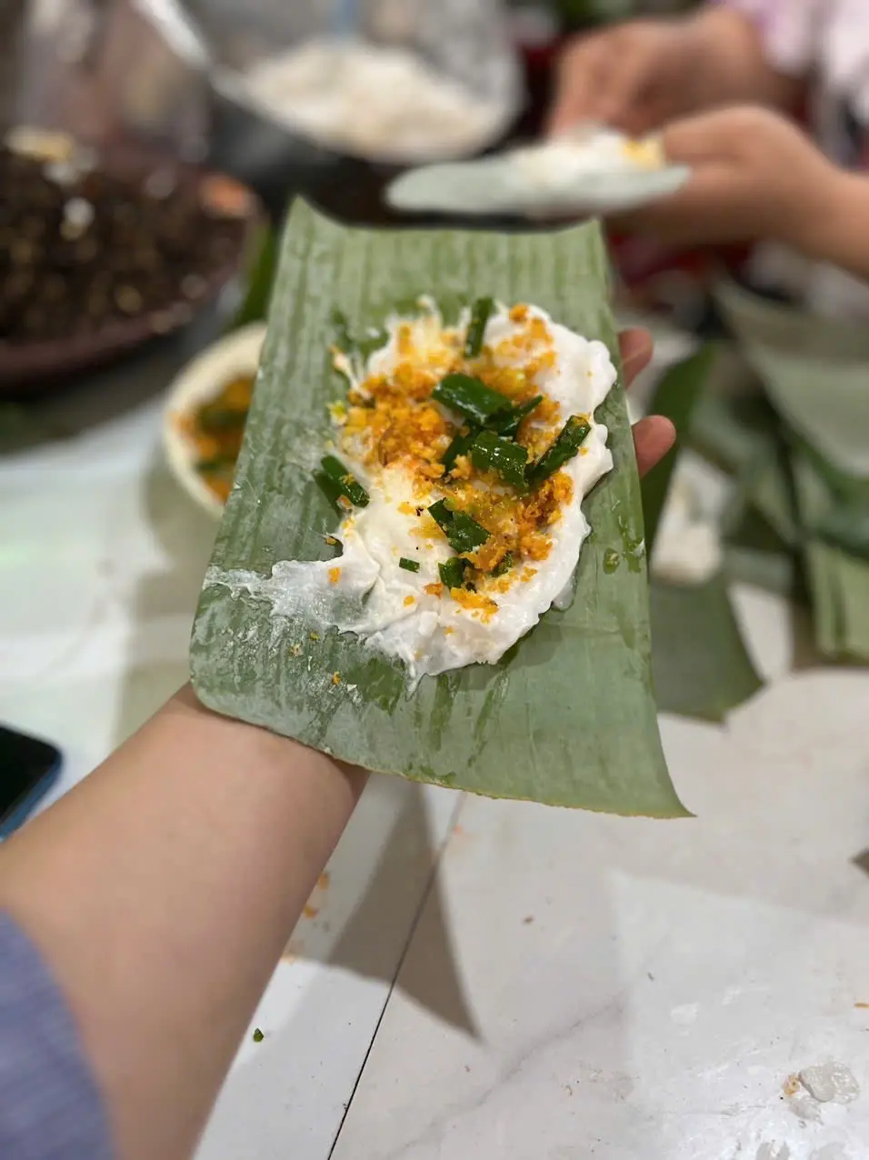 Hình ảnh COMBO: 10 Bánh bột lọc + 5 Bánh nậm HẤP SẴN + nước mắm