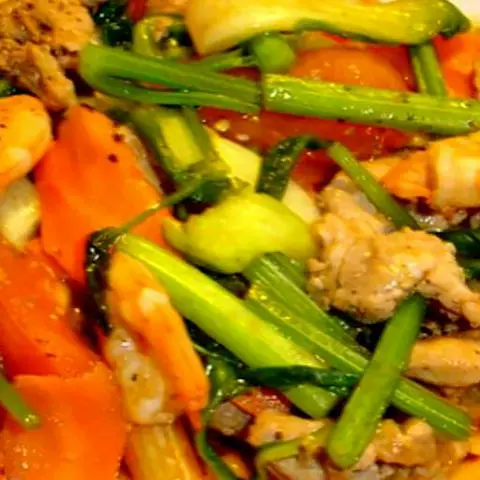 Hình ảnh Nui xào hải sản