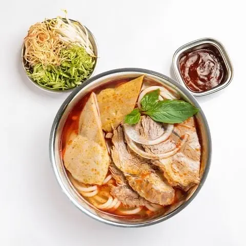 Hình ảnh Bún bò Tái Chả