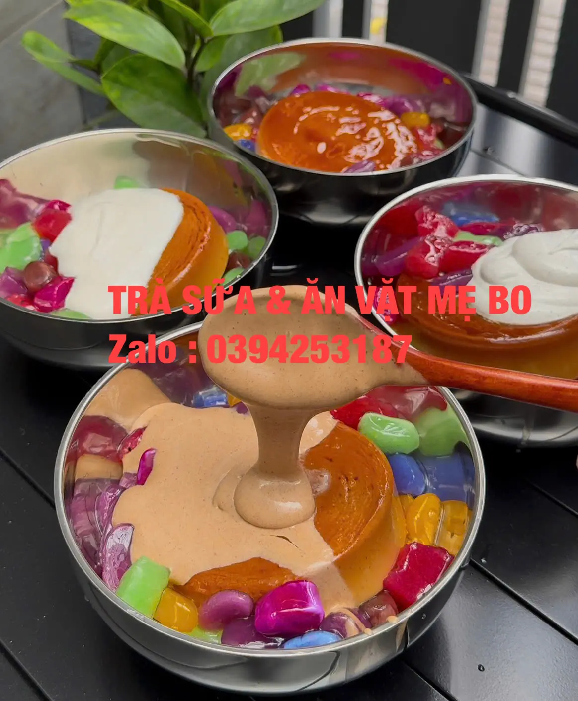 Hình ảnh Plan ngũ vị kèm sốt và topping