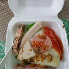 Hình ảnh Bánh Giò nóng full topping