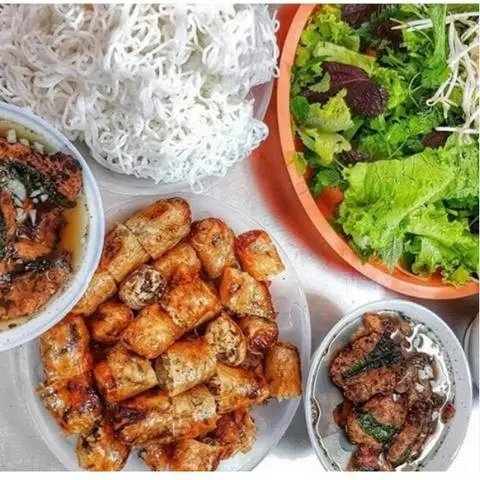 Hình ảnh Bún chả đặc biệt + Nem Rán Hà Nội 