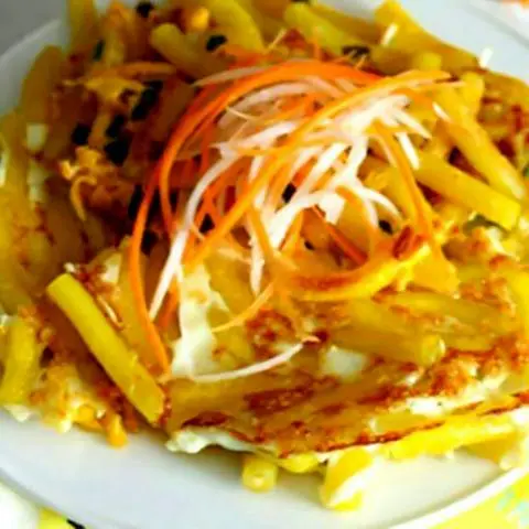 Hình ảnh Nui xào trứng