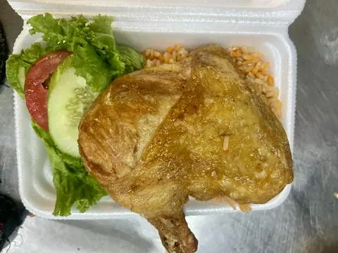 Hình ảnh Cơm Gà Xối Mỡ
