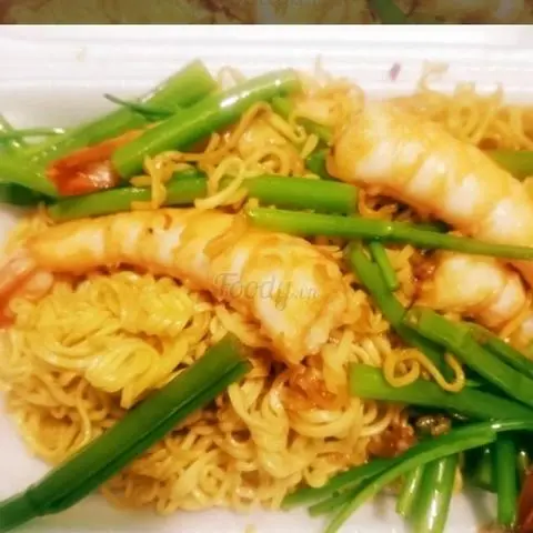 Hình ảnh mì gói xào tôm 