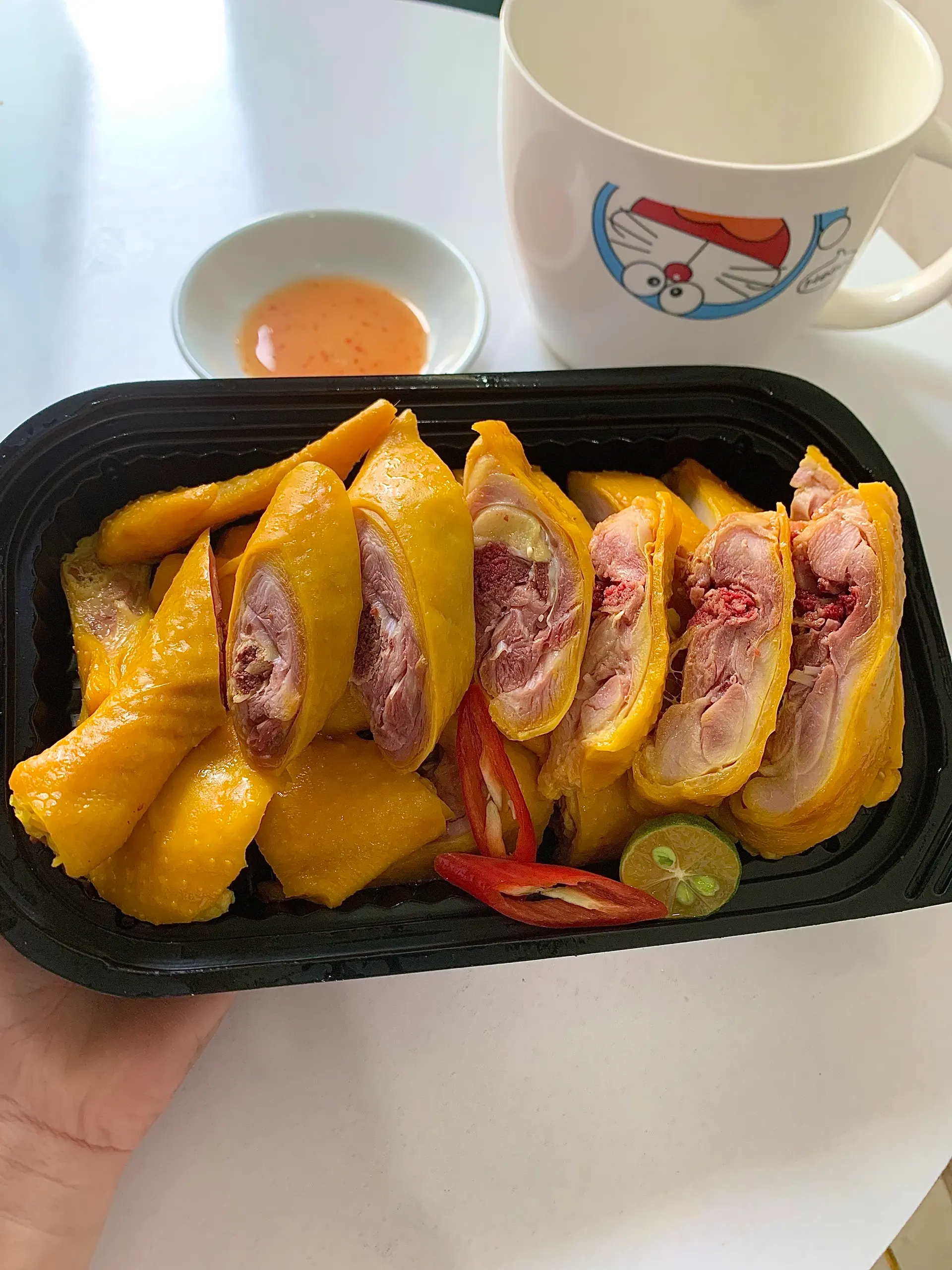 Hình ảnh Gà Ri Ủ Muối Nửa Con Chặt Sẵn