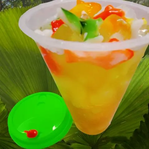 Hình ảnh Trà Măng Cụt Hoàng Gia, Cá 4 Màu (700ml)