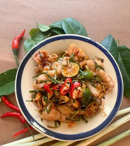 Hình ảnh Chân gà sốt thái