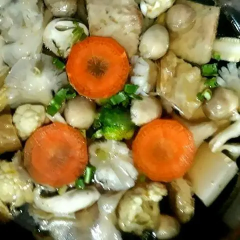Hình ảnh Lẩu thập cẩm (4 người ăn)