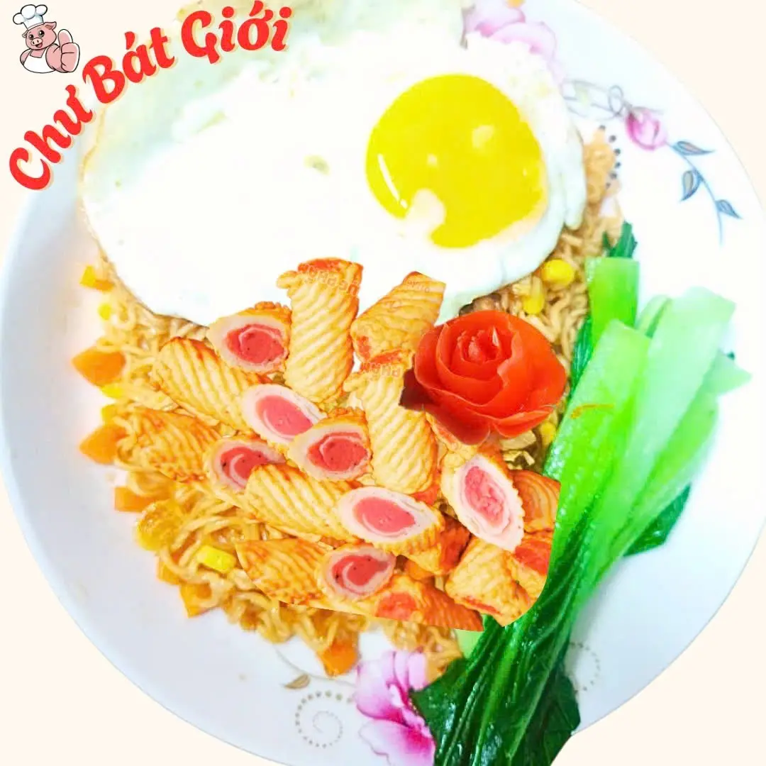 Hình ảnh Mì Trộn Chả Mực Xoắn Ốc + Trứng