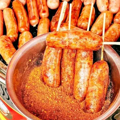 Hình ảnh Lạp xưởng nướng đá cay tê hot hit