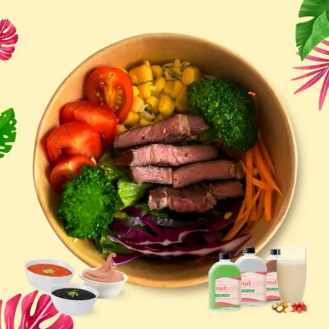 Hình ảnh Salad bò nướng + 250ml sữa hạt