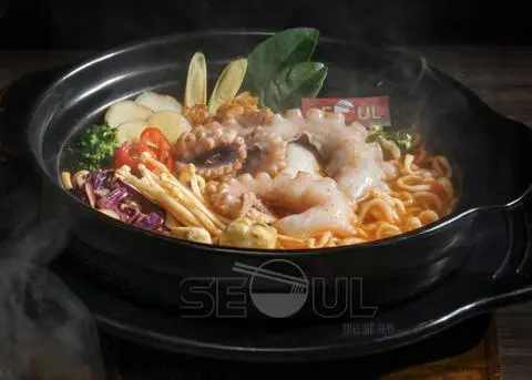 Hình ảnh Mì lẩu thái bạch tuộc
