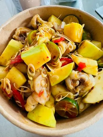 Hình ảnh Chân Gà Sốt Thái Nhỏ