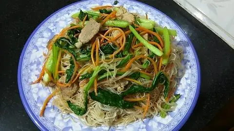 Hình ảnh Bún Gạo Xào Bò
