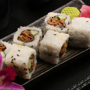 Hình ảnh M - cơm cuộn bò mỹ