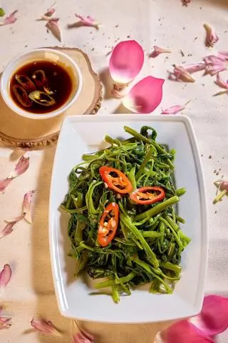 Hình ảnh RAU MUỐNG LUỘC