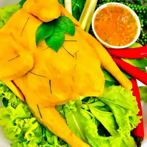 Hình ảnh Gà ủ muối hoa tiêu nguyên con không chặt - kèm 3 hũ sốt chấm muối hoa tiêu