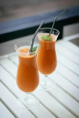Hình ảnh DÂU TÂY MIX XOÀI CÁT