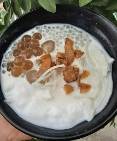 Hình ảnh chè dừa dầm