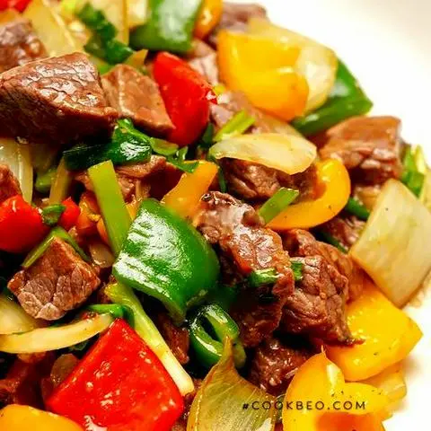 Hình ảnh Cơm Chiên +Bò xào củ hành