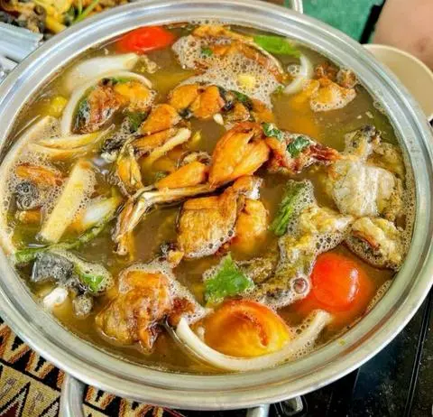 Hình ảnh Lẩu Ếch măng chua 