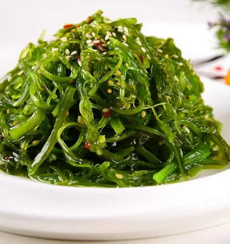 Hình ảnh Rong biển tươi trộn mè