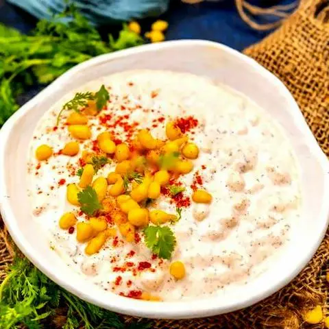 Hình ảnh Bundi Raita (Bột đậu khấu chiên giòn trộn sữa chua Ấn Độ)