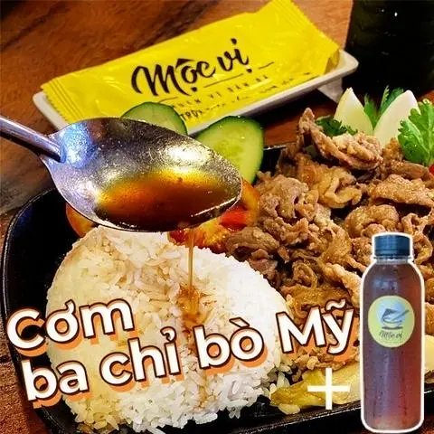 Hình ảnh Cơm ba chỉ bò Mỹ + nước mát 