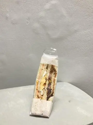 Hình ảnh Sandwich gà - trứng