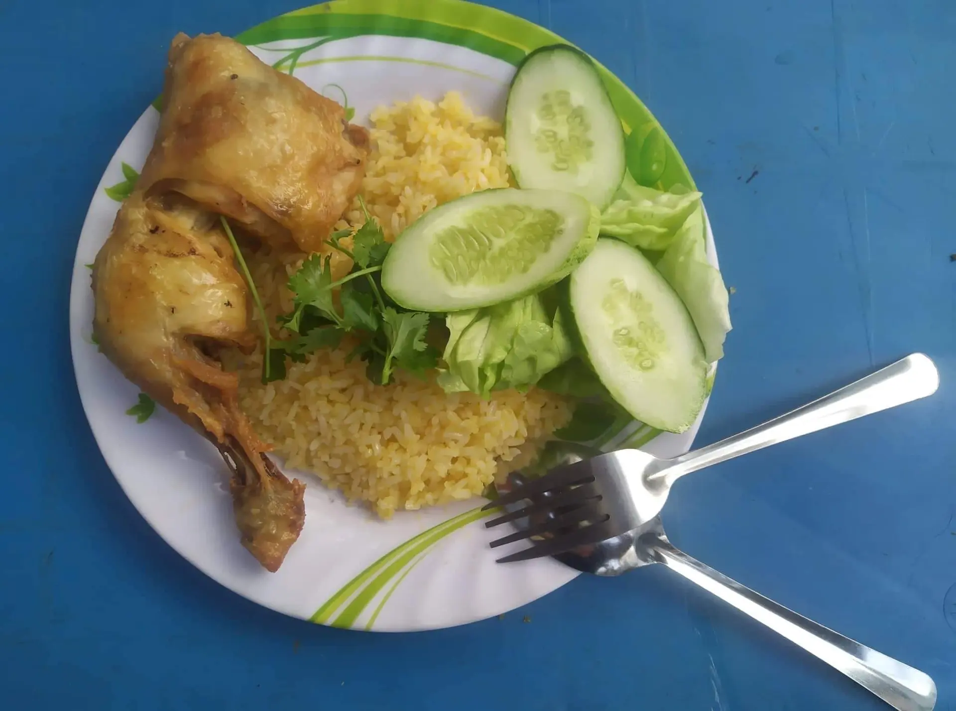 Hình ảnh Cơm Đùi Gà Gốc Tư