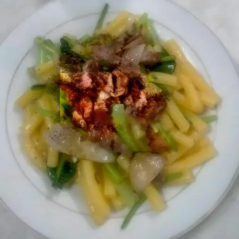 Hình ảnh Nui Xào Bò