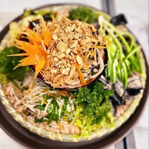 Hình ảnh Mẹt gà H’mông 4 món