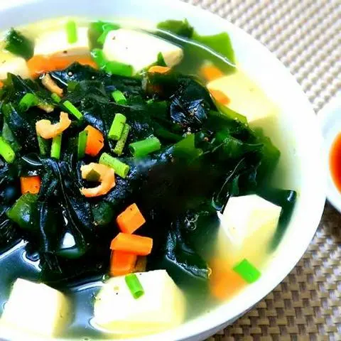 Hình ảnh Canh tảo biển thịt