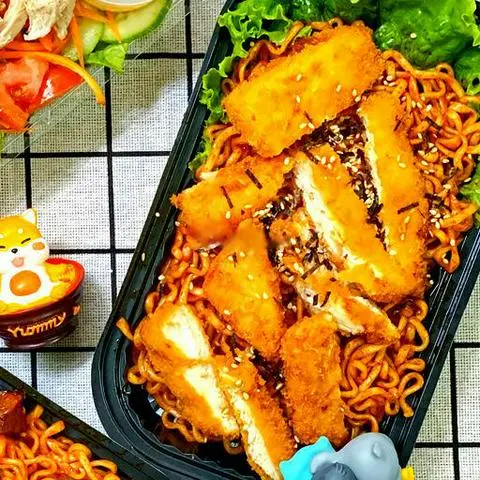 Hình ảnh Mì cay gà xù