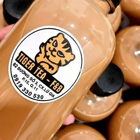 Hình ảnh Trà sữa Đen HONGKONG (chai 500ml)