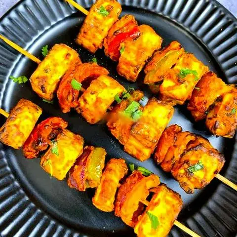 Hình ảnh Paneer Tikka ( Phô mai nướng kiểu Ấn)