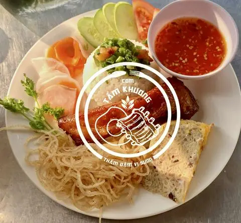 Hình ảnh Cơm tấm sườn cọng + bì + chả 
