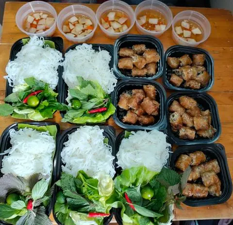 Hình ảnh Bún nem rán