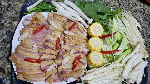 Hình ảnh Lẩu gà 
