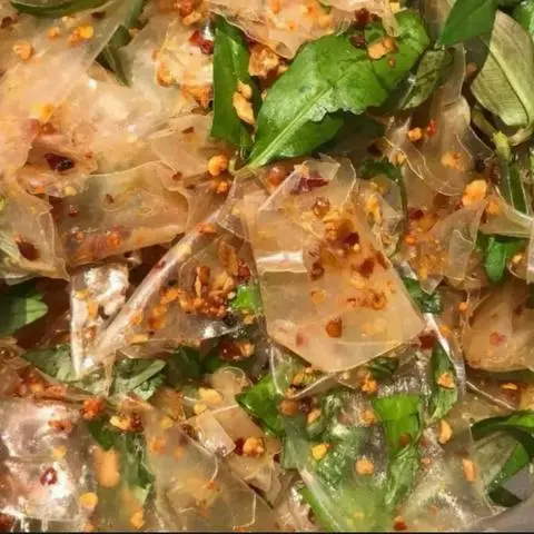 Hình ảnh Bánh tráng dẻo muối tỏi tắc không cay