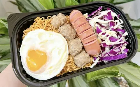 Hình ảnh Mì trộn đặc biệt 1