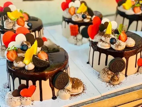 Hình ảnh bánh kem socola / bánh sinh nhật size 15